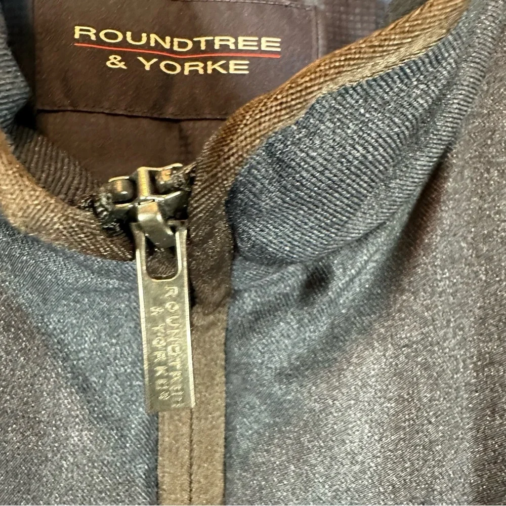 ROUNDTREE & YORKE Men's XXL Navy Blue Puffer Vest
